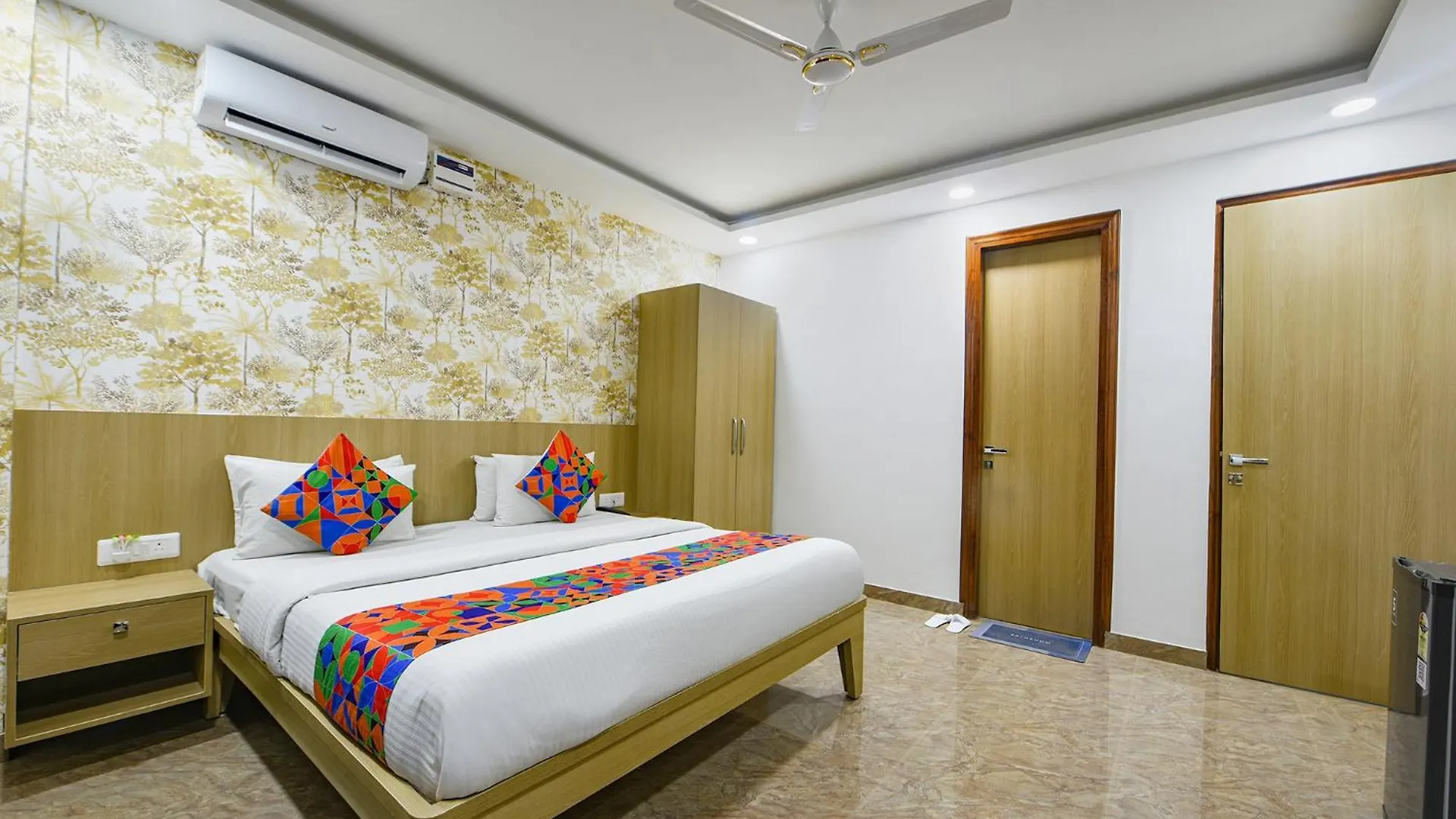 Fabhotel Luxe 8 Stayz Gurgaon 3*,