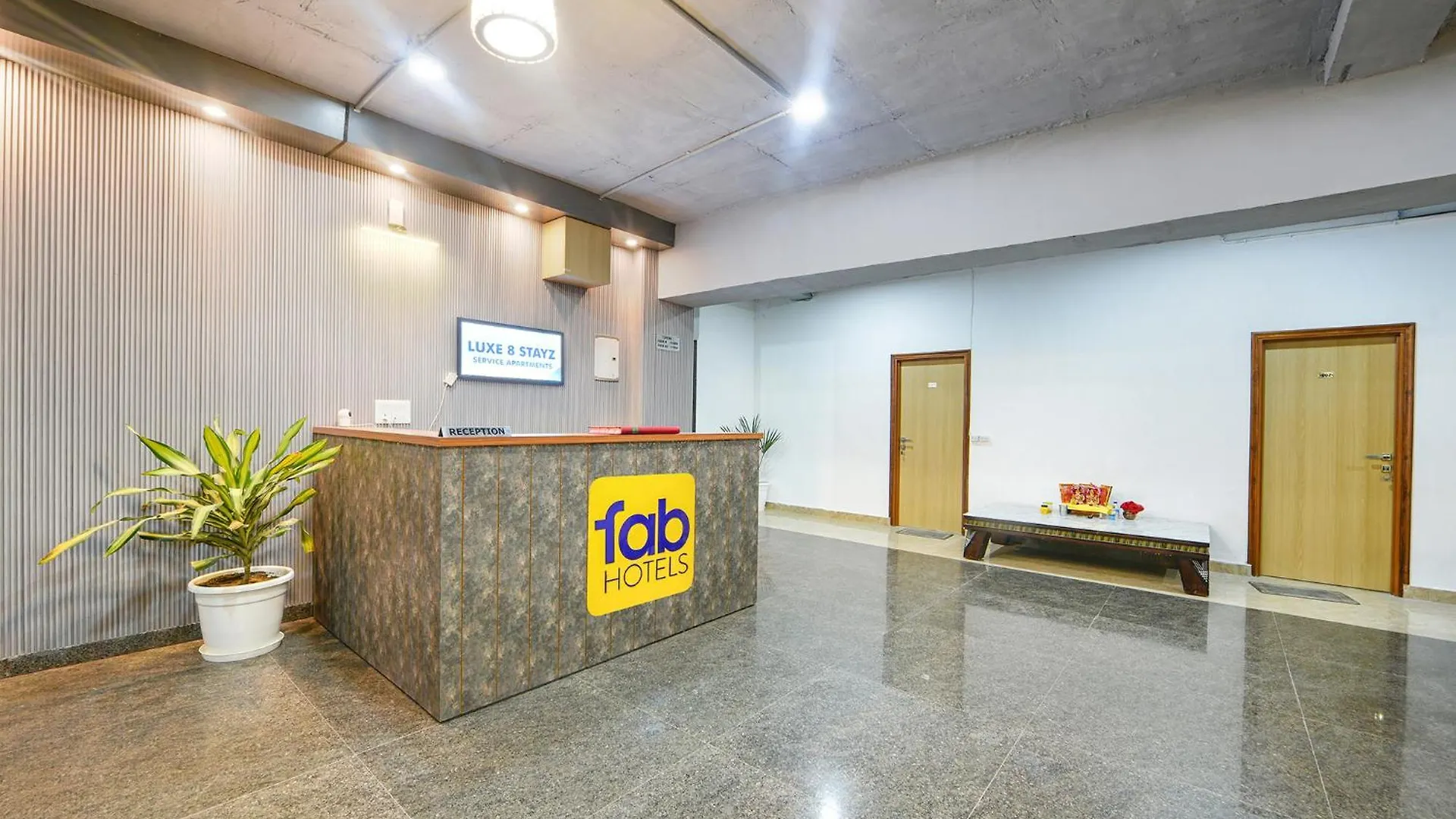 Fabhotel Luxe 8 Stayz Gurgaon Indien